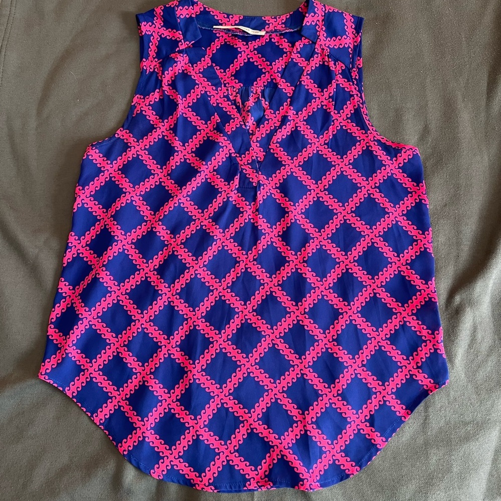 41 Hawthorn pink and blue sleeveless blouse - Size M